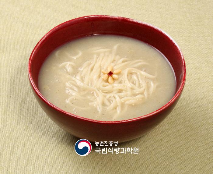 녹두 칼국수