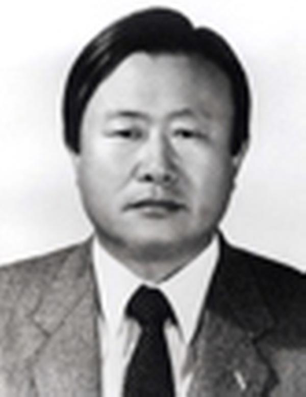 지설하 증명사진