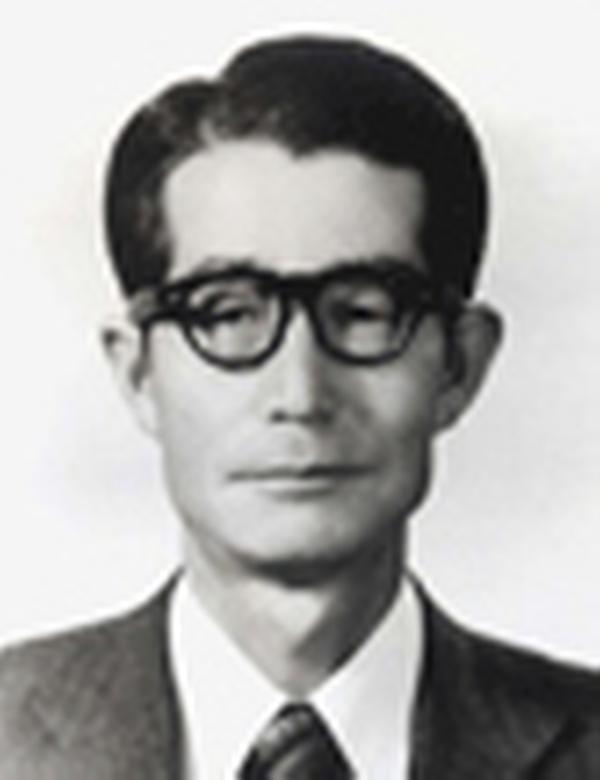 이종명 증명사진