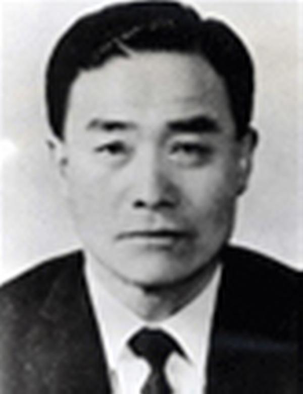 강찰중 증명사진