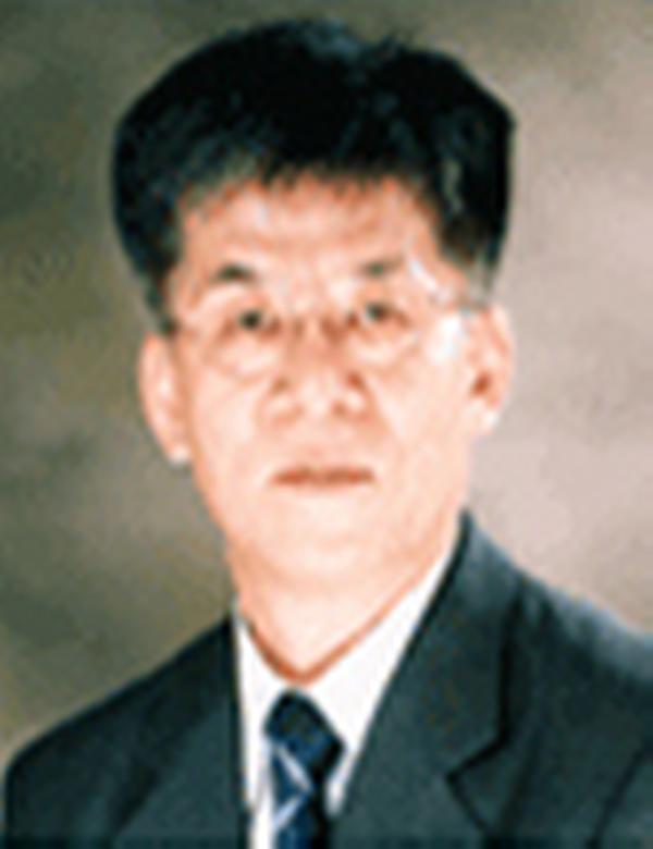 예병우 증명사진