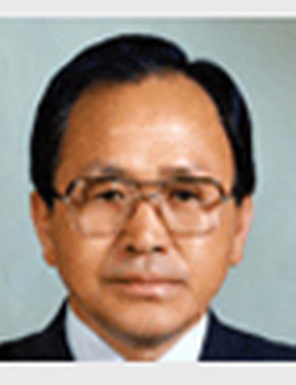 조정익 증명사진